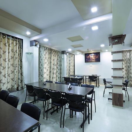 Oyo 4198 Hotel Shri Sai Murli Shirdi Eksteriør bilde