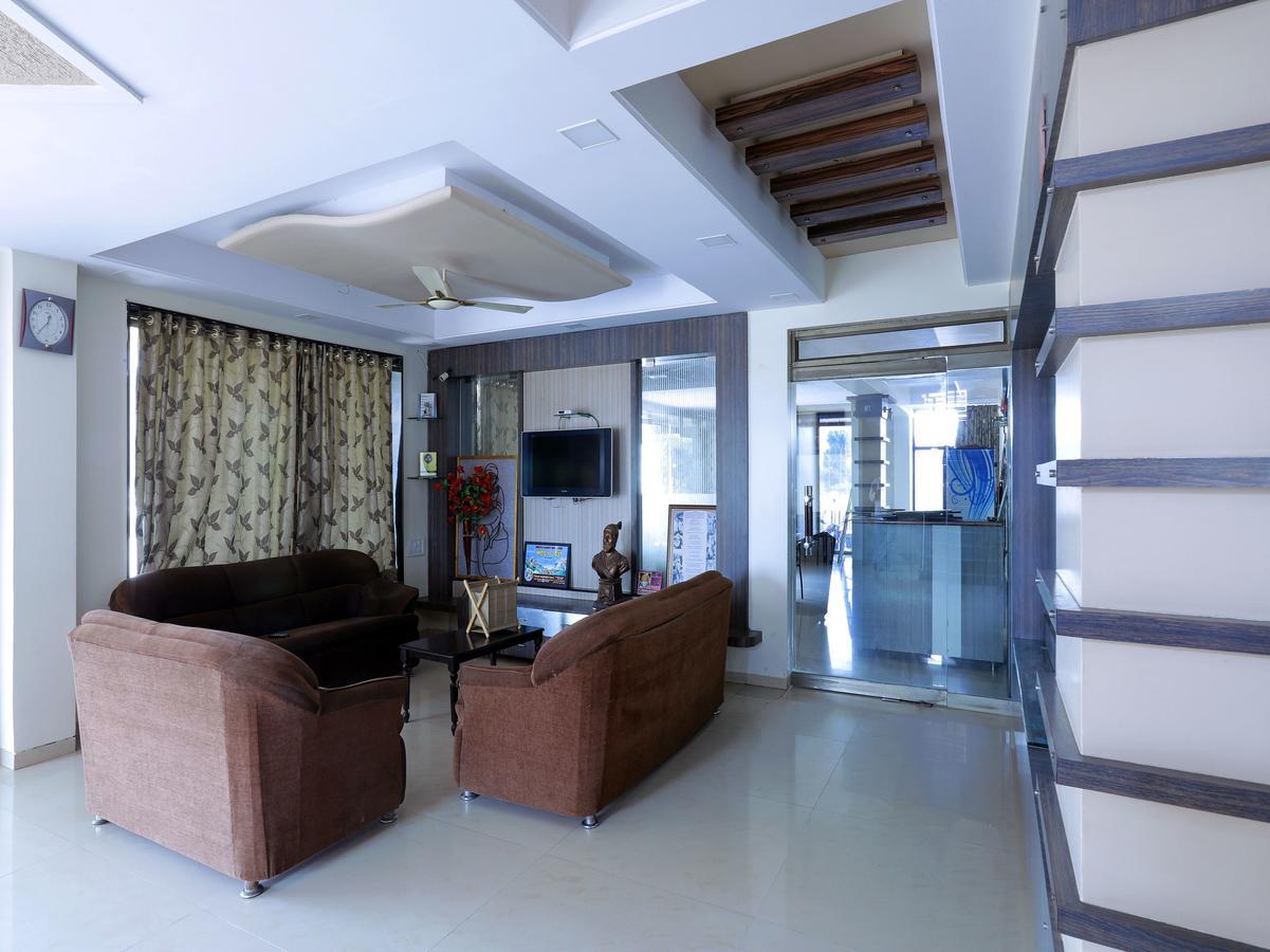 Oyo 4198 Hotel Shri Sai Murli Shirdi Eksteriør bilde