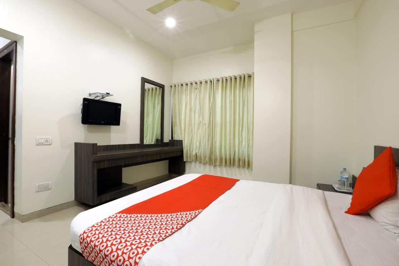 Oyo 4198 Hotel Shri Sai Murli Shirdi Eksteriør bilde